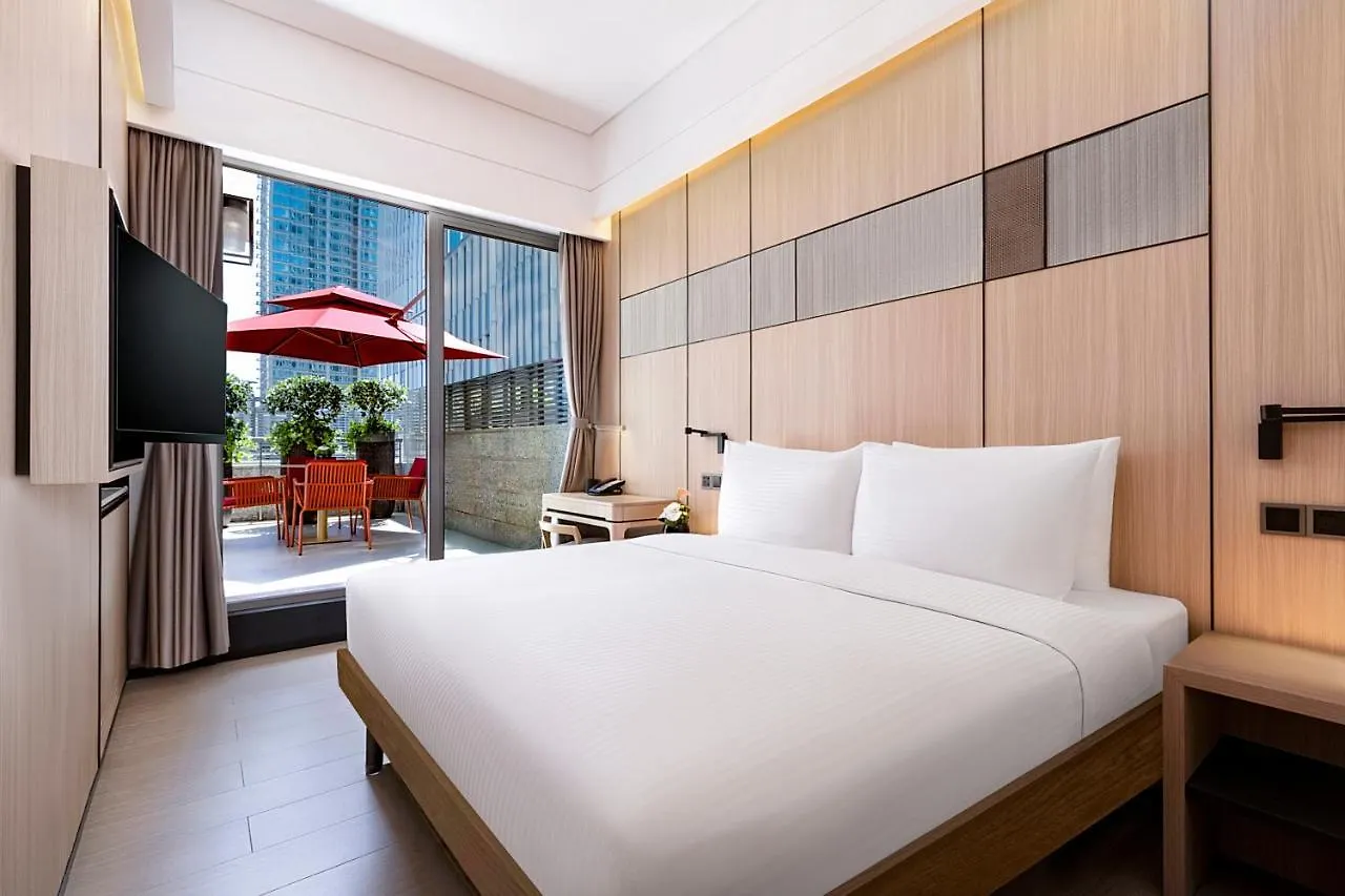 Harbour Plaza Metropolitan Shanghai 4*,